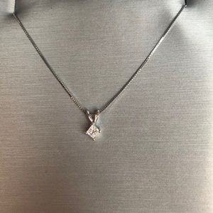 Zales 1/4 carat princess cut diamond necklace